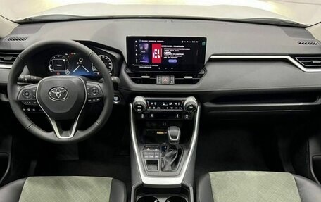 Toyota RAV4, 2025 год, 4 179 000 рублей, 14 фотография