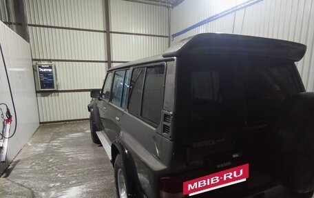 Nissan Patrol, 1992 год, 1 300 000 рублей, 8 фотография