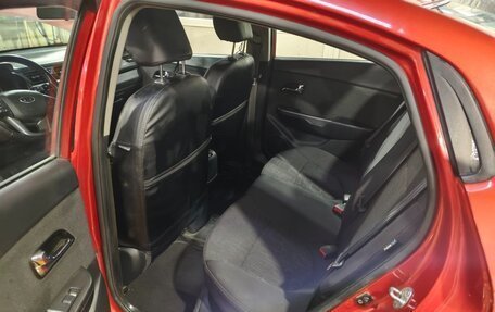 KIA Rio III рестайлинг, 2011 год, 900 000 рублей, 14 фотография