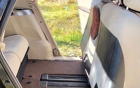 Mitsubishi Grandis, 2004 год, 900 000 рублей, 16 фотография