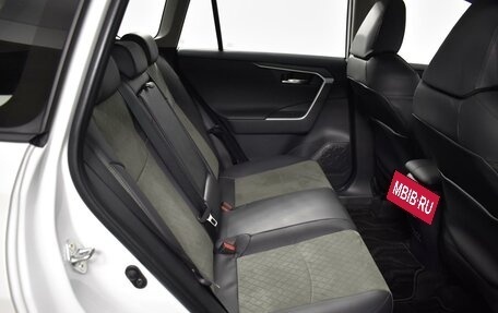 Toyota RAV4, 2025 год, 4 020 000 рублей, 7 фотография