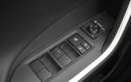 Toyota RAV4, 2025 год, 4 020 000 рублей, 22 фотография