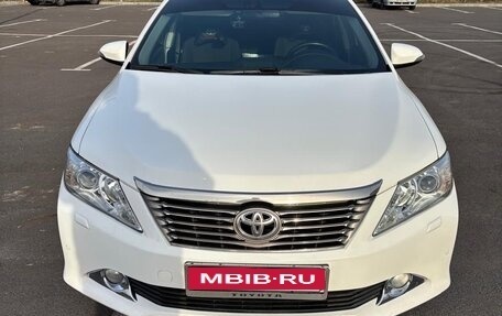 Toyota Camry, 2012 год, 1 850 000 рублей, 1 фотография
