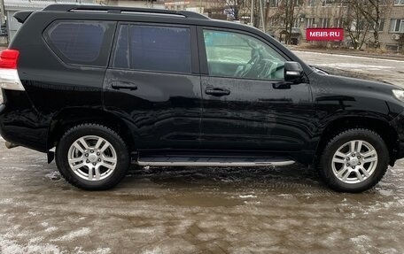 Toyota Land Cruiser Prado 150 рестайлинг 2, 2010 год, 2 600 000 рублей, 16 фотография