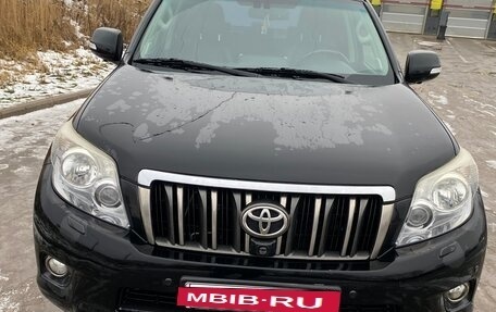 Toyota Land Cruiser Prado 150 рестайлинг 2, 2010 год, 2 600 000 рублей, 14 фотография