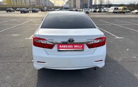 Toyota Camry, 2012 год, 1 850 000 рублей, 6 фотография
