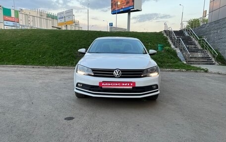 Volkswagen Jetta VI, 2016 год, 1 350 000 рублей, 2 фотография