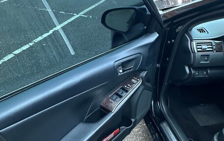 Toyota Camry, 2017 год, 2 430 000 рублей, 8 фотография