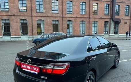 Toyota Camry, 2017 год, 2 430 000 рублей, 5 фотография