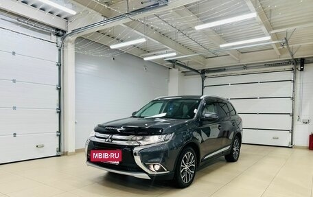 Mitsubishi Outlander III рестайлинг 3, 2016 год, 2 199 999 рублей, 2 фотография