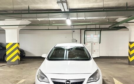 Opel Astra J, 2011 год, 650 000 рублей, 1 фотография