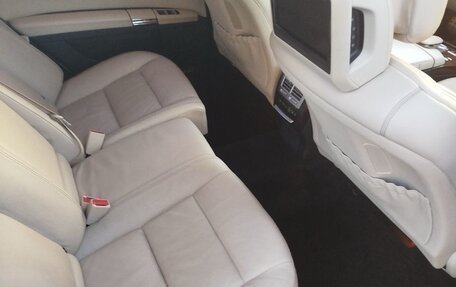 Mercedes-Benz S-Класс, 2011 год, 3 075 000 рублей, 15 фотография