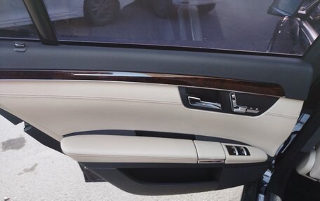 Mercedes-Benz S-Класс, 2011 год, 3 075 000 рублей, 18 фотография