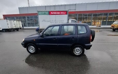 Chevrolet Niva I рестайлинг, 2004 год, 130 000 рублей, 1 фотография