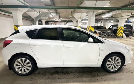 Opel Astra J, 2011 год, 650 000 рублей, 7 фотография