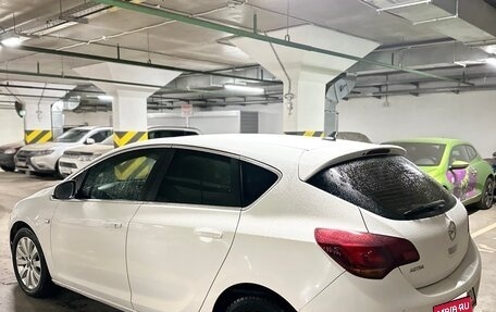 Opel Astra J, 2011 год, 650 000 рублей, 4 фотография