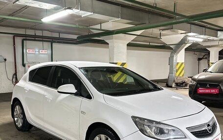 Opel Astra J, 2011 год, 650 000 рублей, 8 фотография