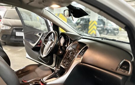 Opel Astra J, 2011 год, 650 000 рублей, 16 фотография