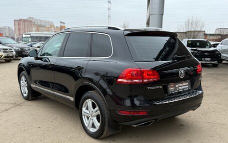 Volkswagen Touareg III, 2011 год, 2 050 000 рублей, 8 фотография