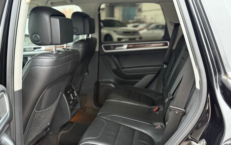 Volkswagen Touareg III, 2011 год, 2 050 000 рублей, 15 фотография