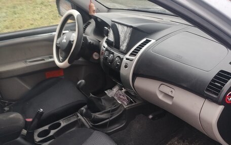 Mitsubishi Pajero Sport II рестайлинг, 2011 год, 1 300 000 рублей, 6 фотография