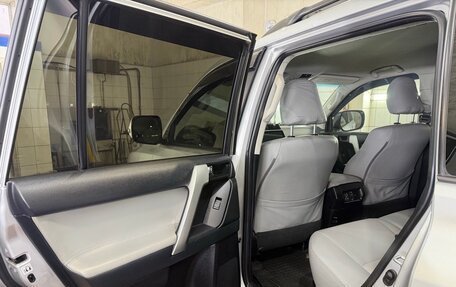 Toyota Land Cruiser Prado 150 рестайлинг 2, 2015 год, 3 750 000 рублей, 13 фотография