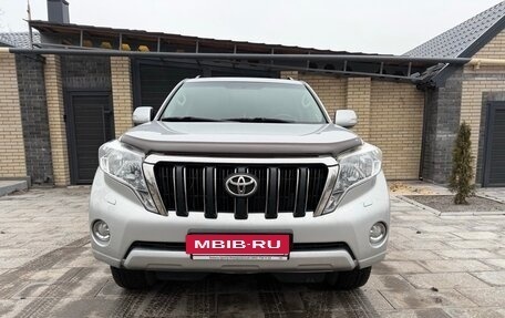 Toyota Land Cruiser Prado 150 рестайлинг 2, 2015 год, 3 750 000 рублей, 5 фотография