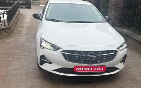 Opel Insignia II рестайлинг, 2020 год, 2 350 000 рублей, 2 фотография