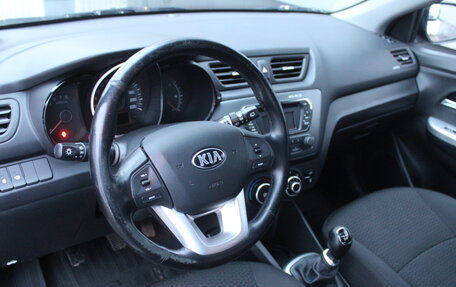 KIA Rio III рестайлинг, 2014 год, 865 000 рублей, 10 фотография
