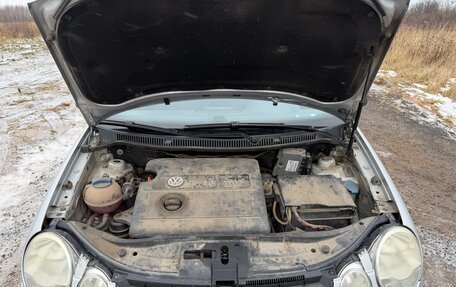 Volkswagen Polo IV рестайлинг, 2003 год, 350 000 рублей, 19 фотография