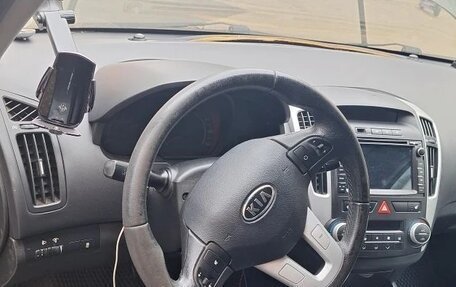 KIA cee'd I рестайлинг, 2010 год, 650 000 рублей, 11 фотография