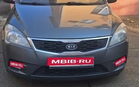 KIA cee'd I рестайлинг, 2010 год, 650 000 рублей, 8 фотография