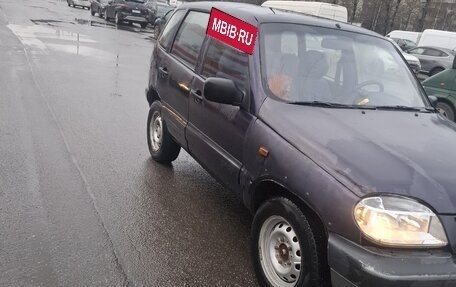 Chevrolet Niva I рестайлинг, 2004 год, 130 000 рублей, 3 фотография