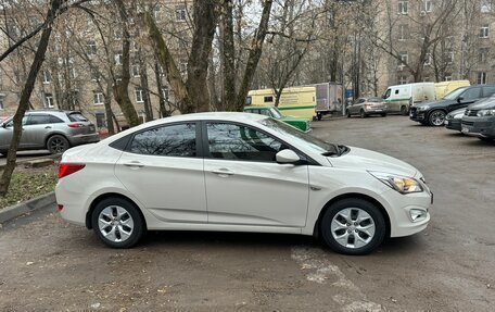 Hyundai Solaris II рестайлинг, 2015 год, 1 050 000 рублей, 7 фотография