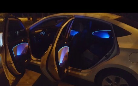 Hyundai Solaris II рестайлинг, 2015 год, 1 050 000 рублей, 15 фотография