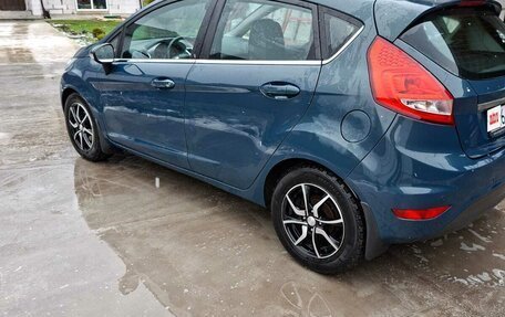 Ford Fiesta, 2009 год, 800 000 рублей, 2 фотография