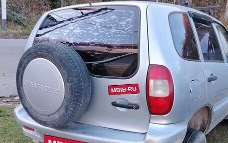 Chevrolet Niva I рестайлинг, 2004 год, 150 000 рублей, 5 фотография