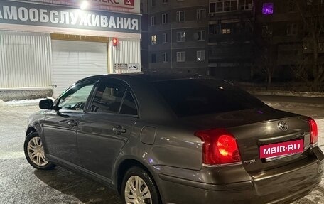 Toyota Avensis III рестайлинг, 2006 год, 750 000 рублей, 5 фотография