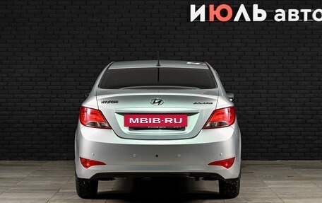 Hyundai Solaris II рестайлинг, 2014 год, 1 000 000 рублей, 6 фотография
