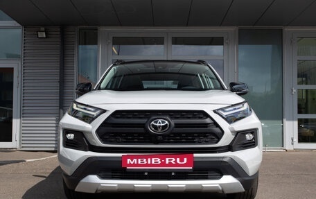 Toyota RAV4, 2025 год, 4 400 000 рублей, 2 фотография