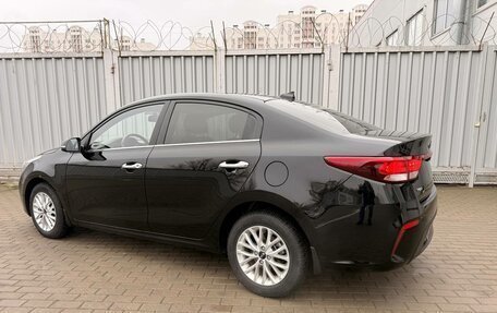 KIA Rio IV, 2019 год, 1 580 000 рублей, 2 фотография