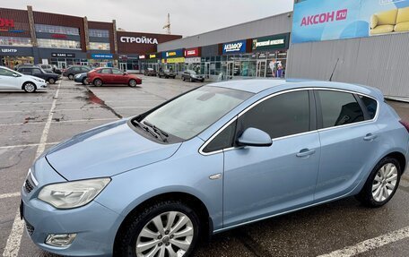 Opel Astra J, 2011 год, 690 000 рублей, 3 фотография