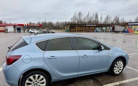 Opel Astra J, 2011 год, 690 000 рублей, 7 фотография