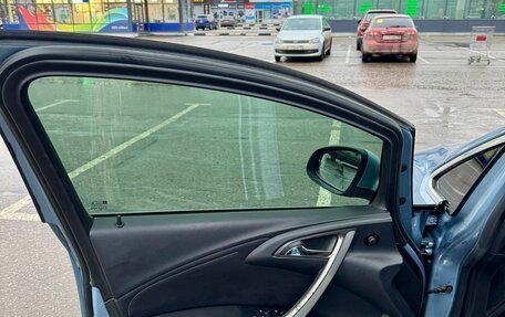 Opel Astra J, 2011 год, 690 000 рублей, 10 фотография