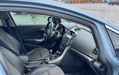 Opel Astra J, 2011 год, 690 000 рублей, 14 фотография