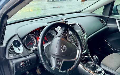 Opel Astra J, 2011 год, 690 000 рублей, 16 фотография