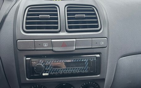 Hyundai Accent II, 2005 год, 550 000 рублей, 16 фотография