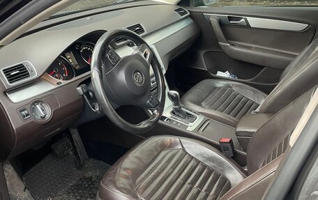 Volkswagen Passat B7, 2011 год, 990 000 рублей, 5 фотография