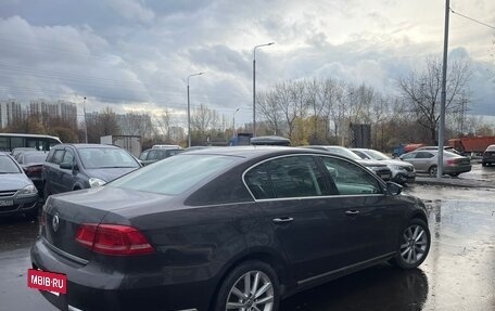 Volkswagen Passat B7, 2011 год, 990 000 рублей, 4 фотография