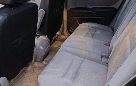 Toyota Highlander III, 2002 год, 800 000 рублей, 10 фотография